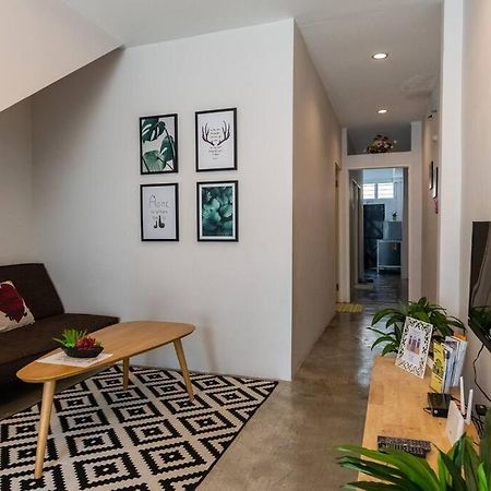 Вилла New Granny Cozy House Georgetown 2-6Pax Экстерьер фото
